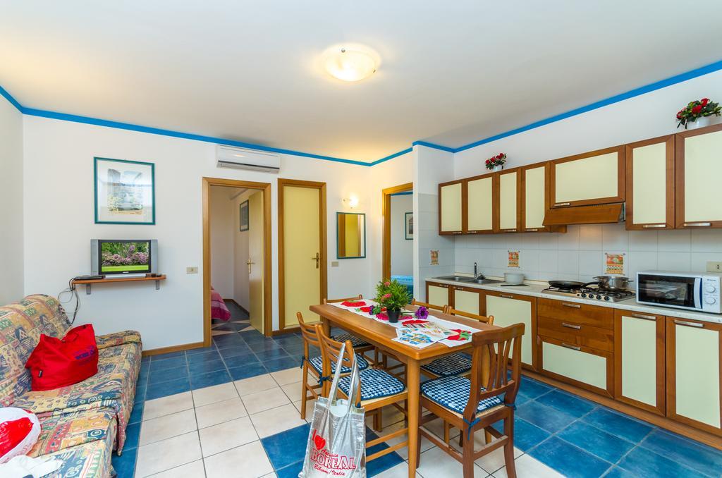 Residence Miriam 2 Bibione Extérieur photo